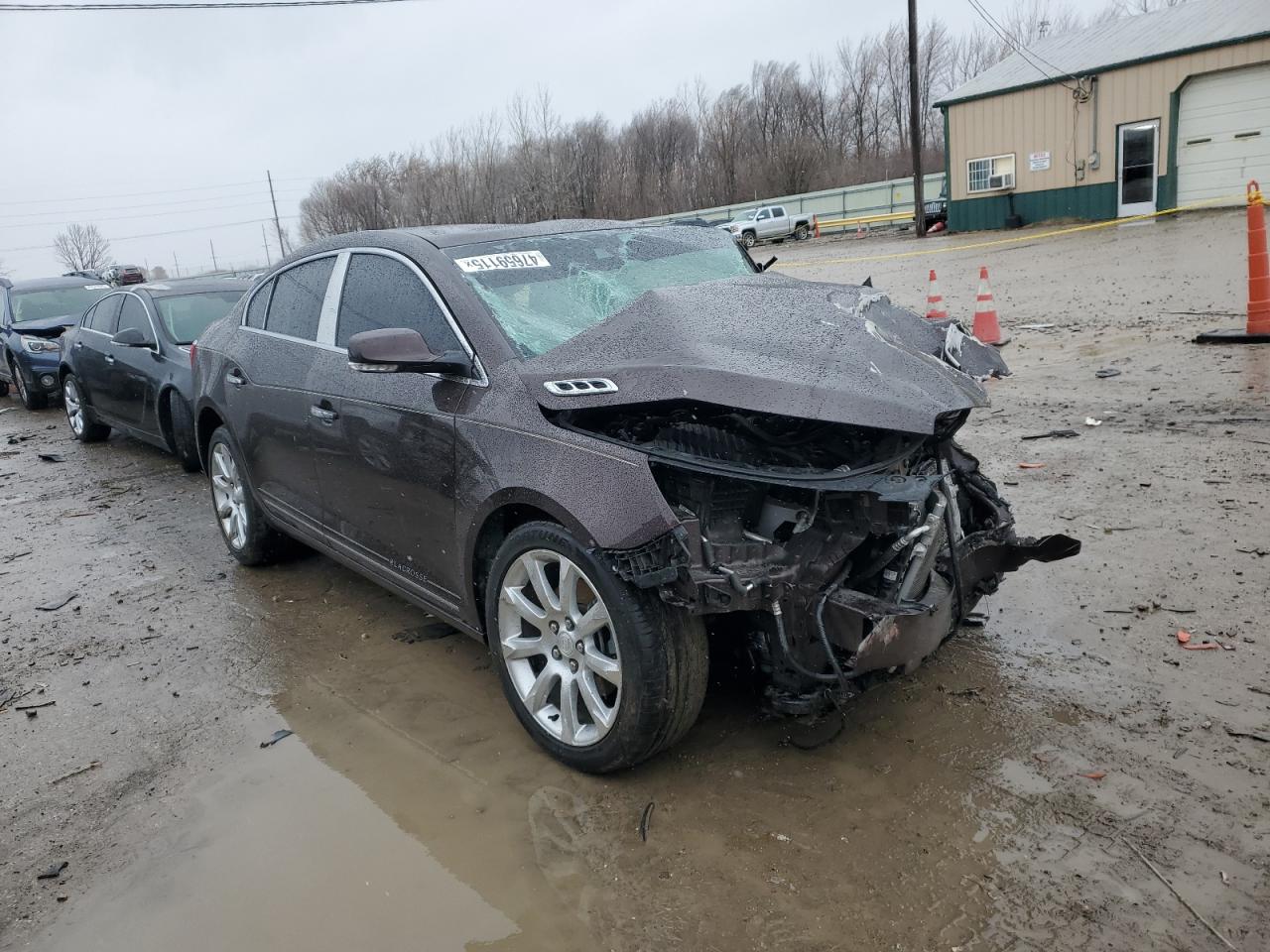 2015 Buick LaCrosse VIN 1G4GD5G36FF237660 Copart auction photo, front end / side damage thumbnail 4