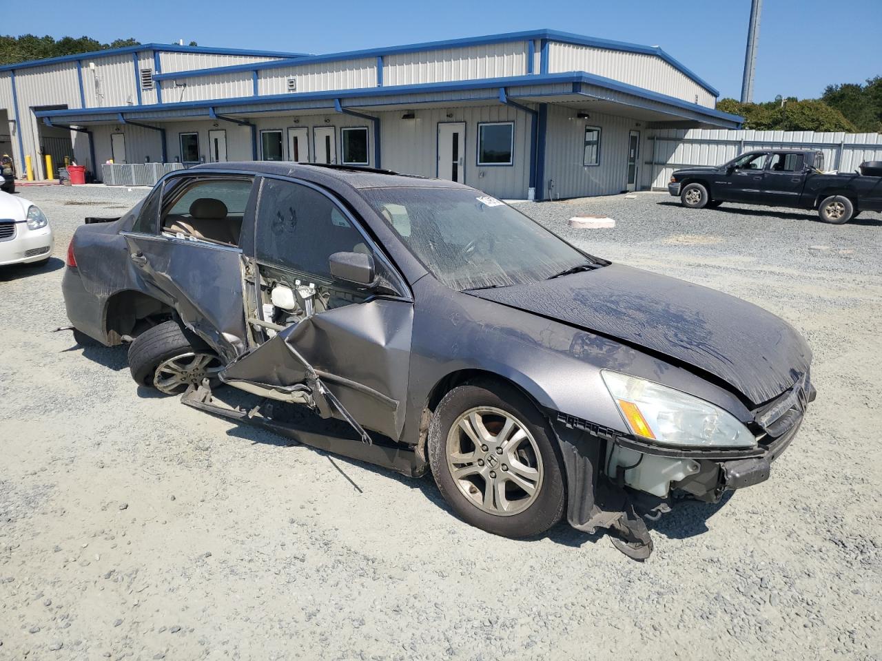 2006 Honda Accord VIN 1HGCM56876A046151 Copart auction photo, all over damage thumbnail 4
