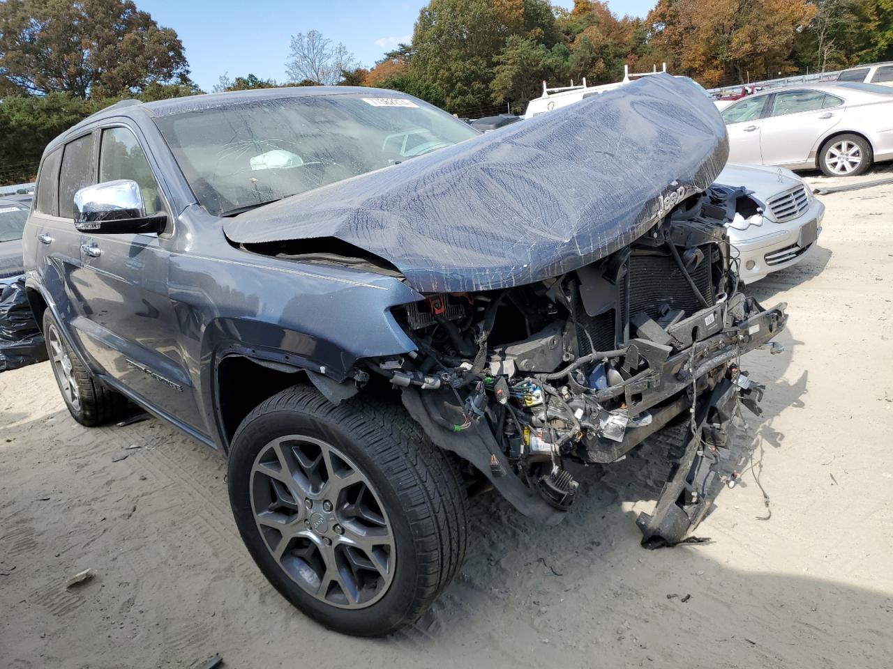 2020 Jeep Grand Cherokee VIN 1C4RJFCG4LC104753 Copart auction photo, front end / minor dent/scratches damage thumbnail 4