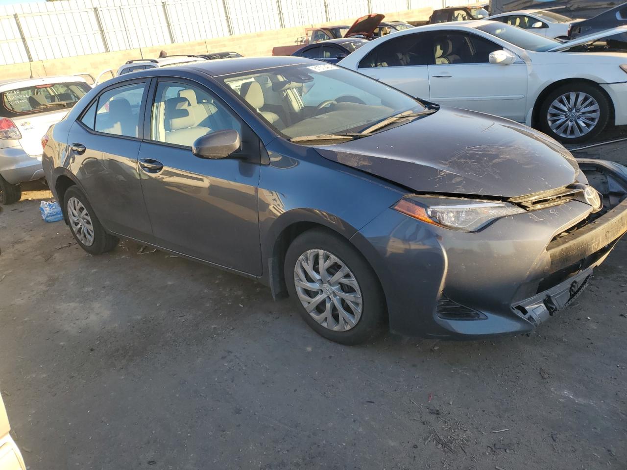 2017 Toyota Corolla VIN 2T1BURHE7HC931498 Copart auction photo, front end damage thumbnail 4