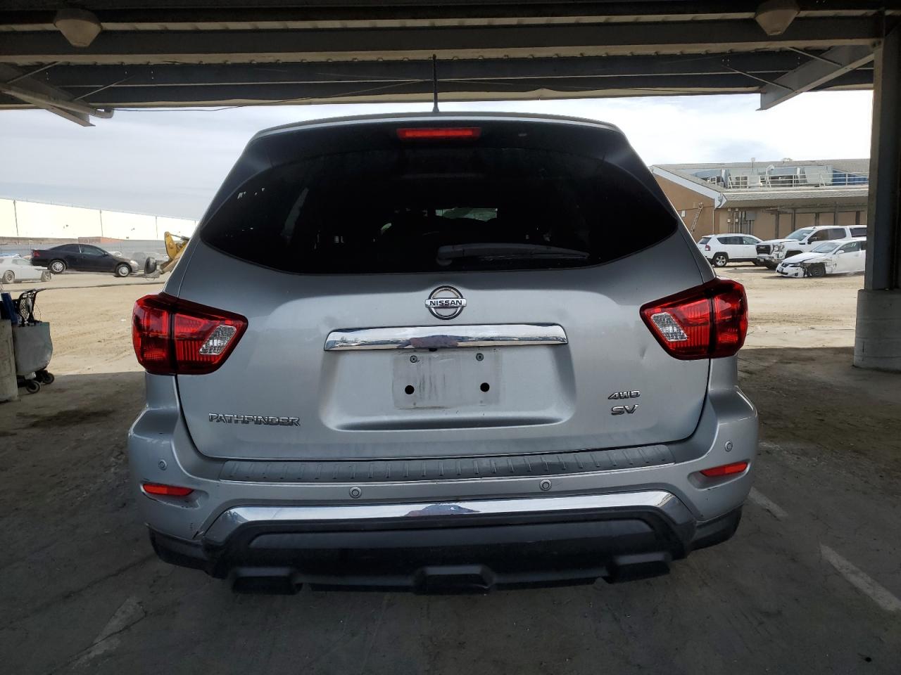 2017 Nissan Pathfinder VIN 5N1DR2MM2HC609029 Copart auction photo, front end / side damage thumbnail 6
