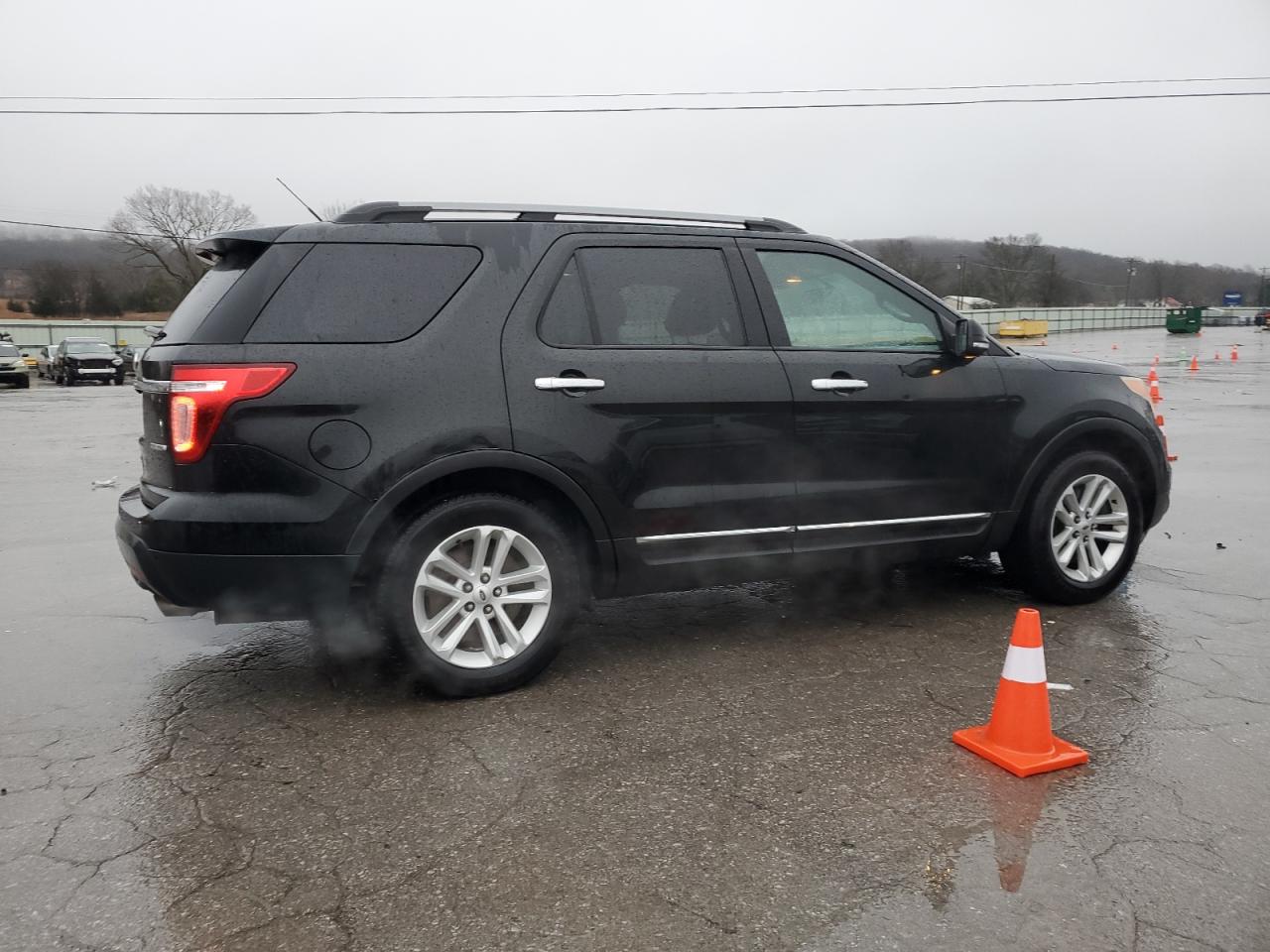 2013 Ford Explorer VIN 1FM5K7D89DGB31929 Copart auction photo, side / rear end damage thumbnail 3