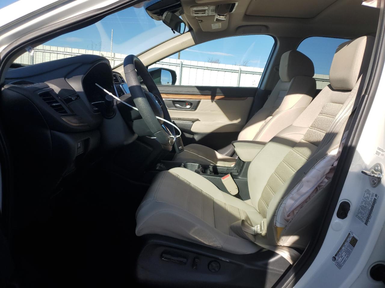 2018 Honda CR-V VIN 2HKRW2H58JH636882 Copart auction photo, front end damage thumbnail 7