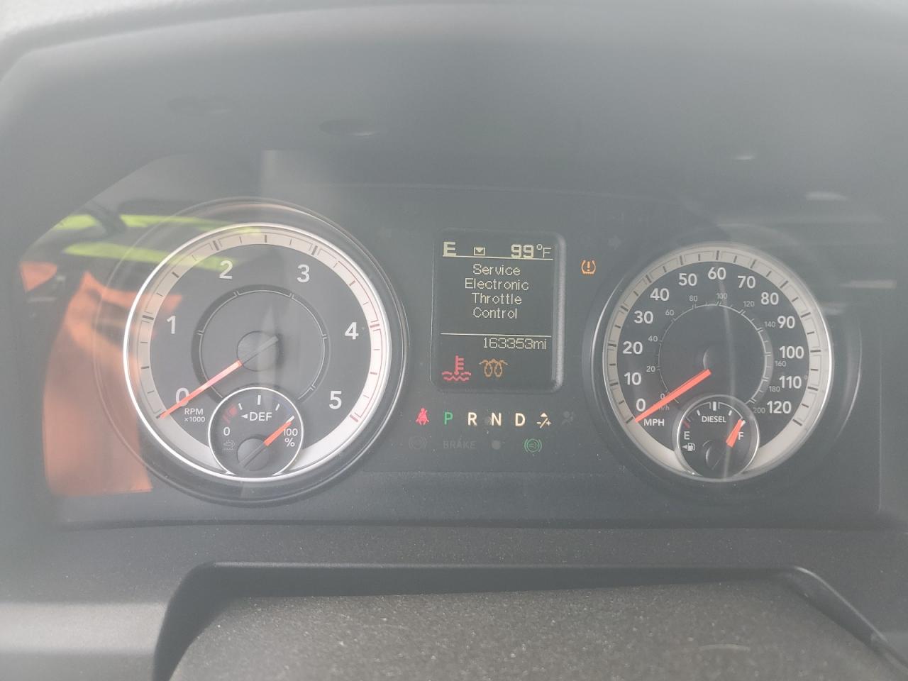2016 RAM 2500 VIN 3C6UR5CL7GG173148 Copart auction photo, front end damage thumbnail 9