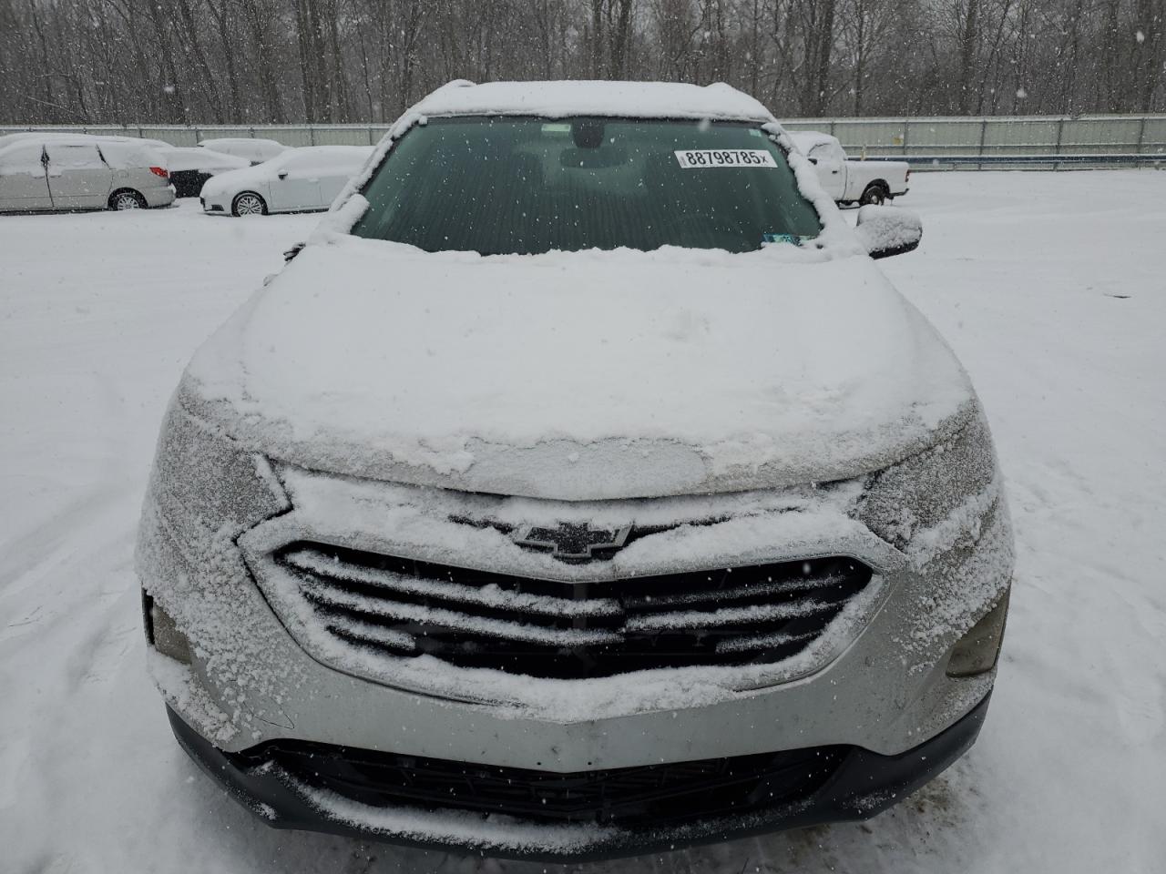 2019 Chevrolet Equinox VIN 3GNAXUEV0KS582583 Copart auction photo, front end / side damage thumbnail 5