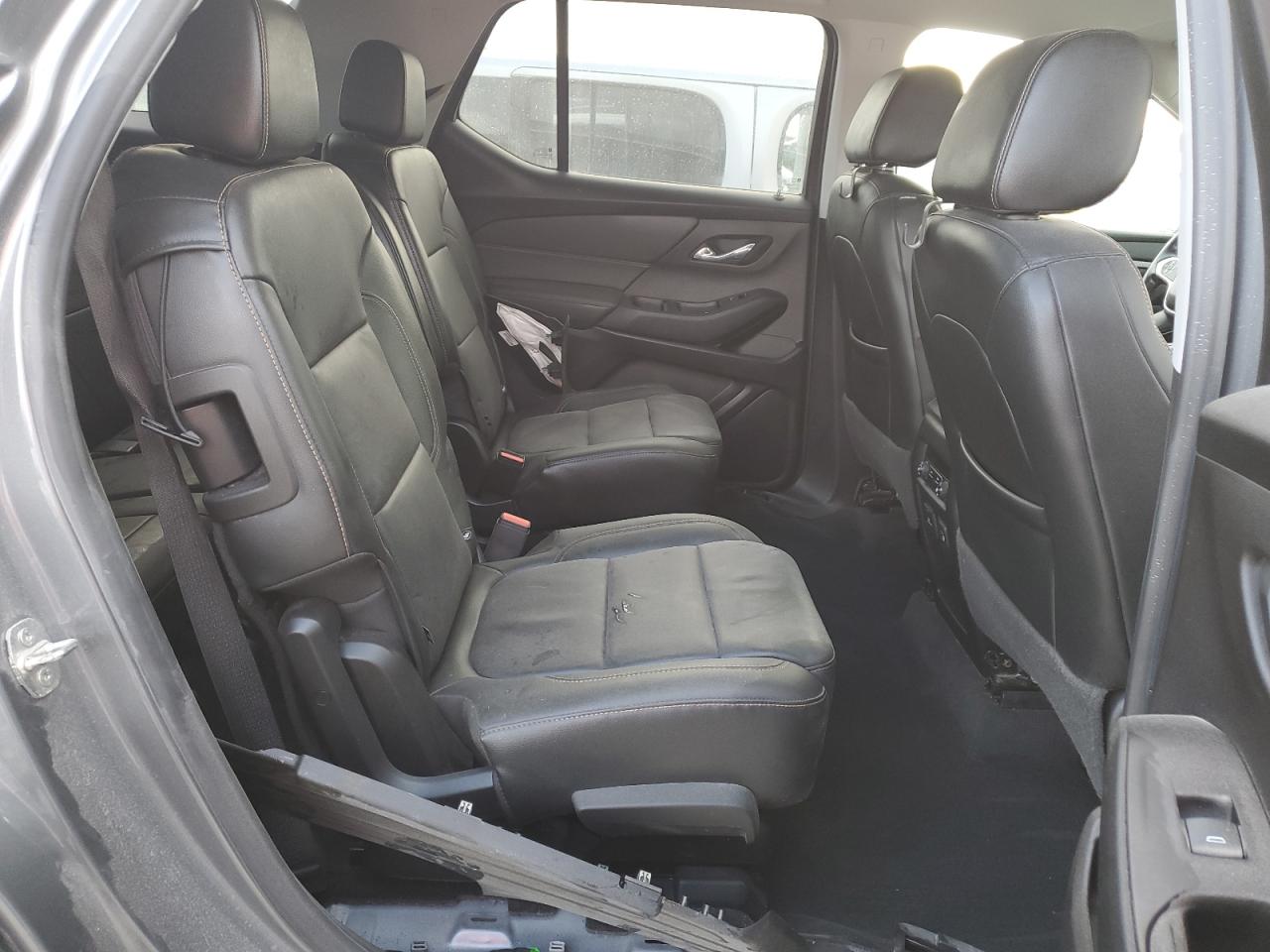 2019 Chevrolet Traverse VIN 1GNERHKW8KJ300000 Copart auction photo, water/flood damage thumbnail 11