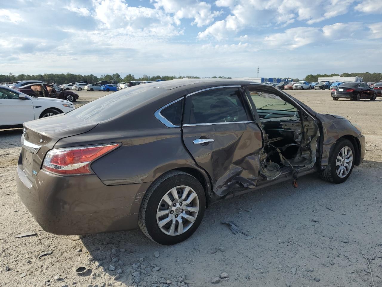 2014 Nissan Altima VIN 1N4AL3AP7EN214007 Copart auction photo, side damage thumbnail 3