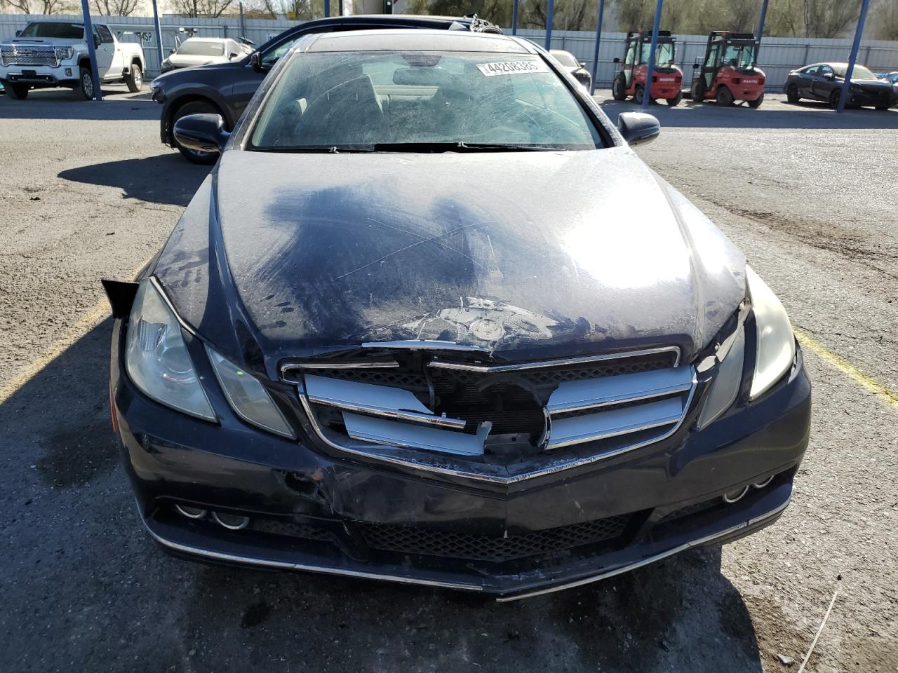 2010 Mercedes-Benz E-klasse VIN WDDKJ5GB8AF009205 Copart auction photo, front end damage thumbnail 5