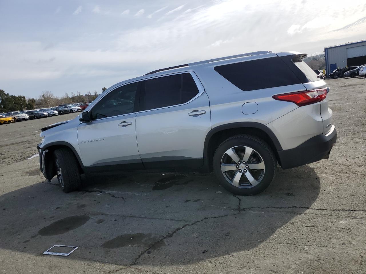 2018 Chevrolet Traverse VIN 1GNERHKW9JJ234927 Copart auction photo, front end / minor dent/scratches damage thumbnail 2