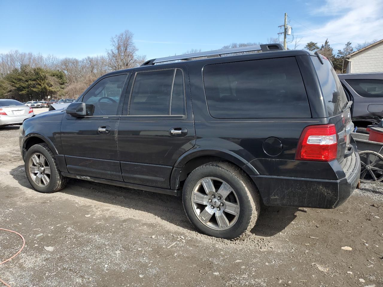 2010 Ford Expedition VIN 1FMJU2A53AEB54362 Copart auction photo, front end / minor dent/scratches damage thumbnail 2