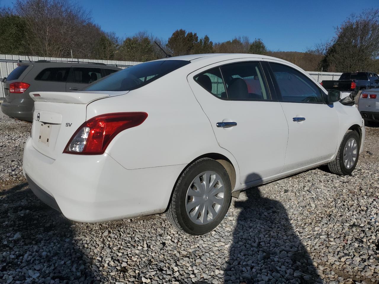 2019 Nissan Versa VIN 3N1CN7APXKL833798 Copart auction photo, front end damage thumbnail 3