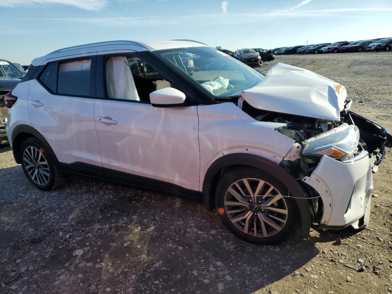 2024 Nissan Kicks VIN 3N1CP5CV7RL473961 Copart auction photo, front end / minor dent/scratches damage thumbnail 4