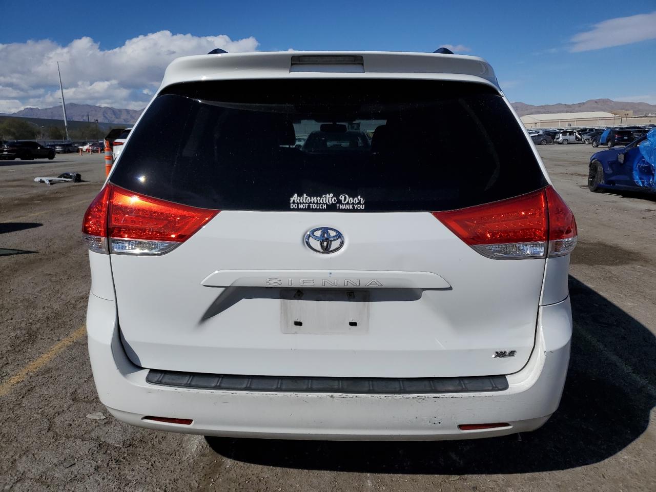 2012 Toyota Sienna VIN 5TDYK3DC7CS234513 Copart auction photo, front end damage thumbnail 6