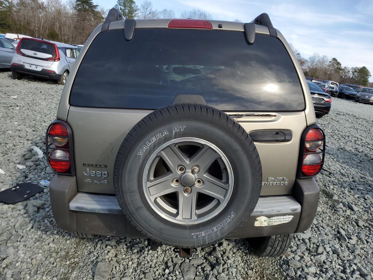 2006 Jeep Liberty (North America) VIN 1J4GL38KX6W126993 Copart auction photo, front end / minor dent/scratches damage thumbnail 6