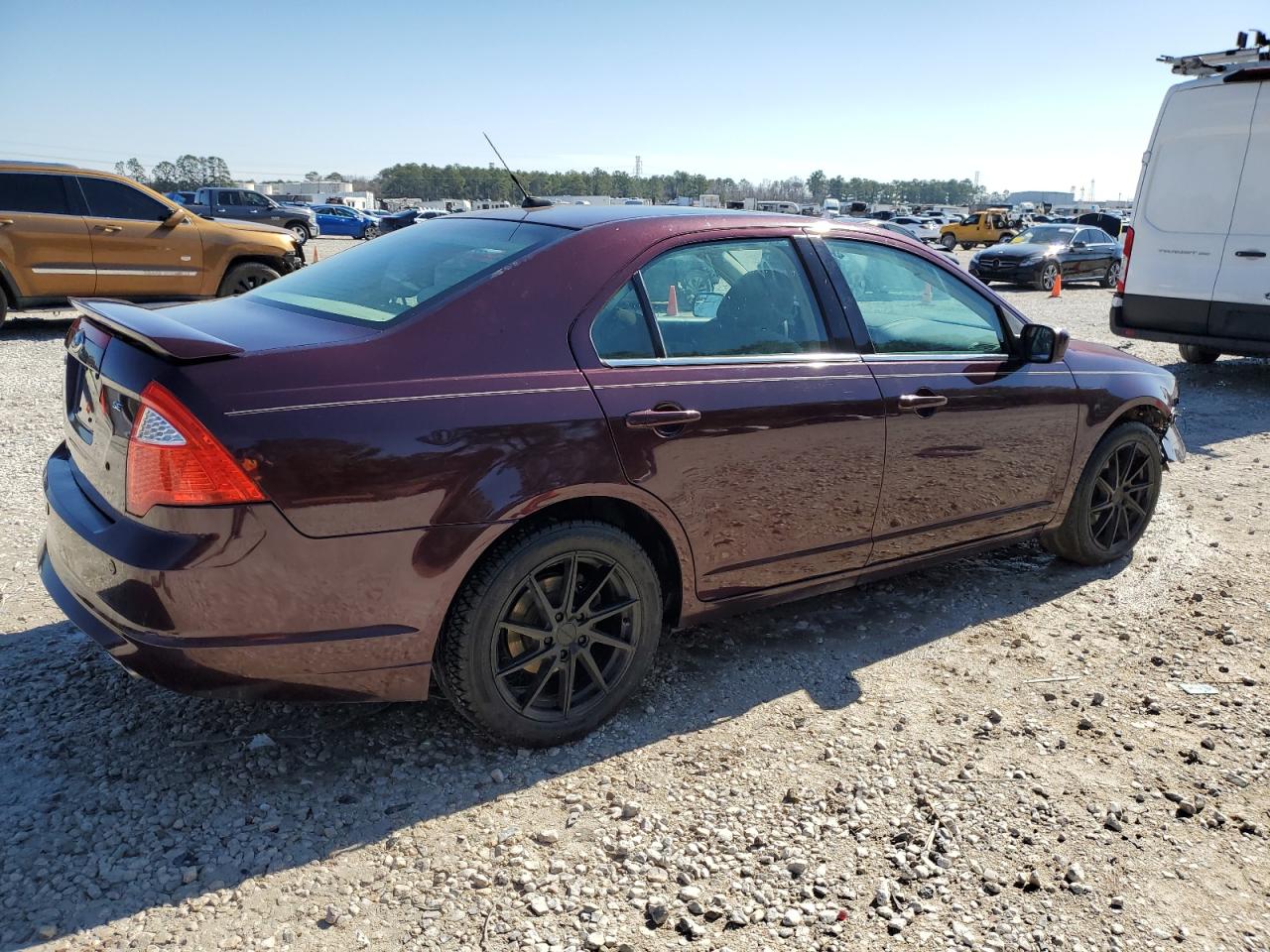 2011 Ford Fusion VIN 3FAHP0HA8BR333437 Copart auction photo, front end / side damage thumbnail 3