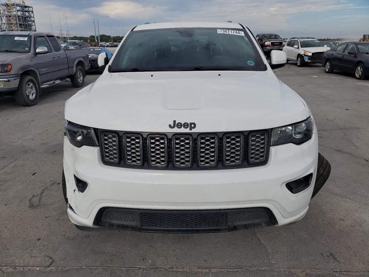 2018 Jeep Grand Cherokee VIN 1C4RJEAG0JC430852 Copart auction photo, front end / side damage thumbnail 5