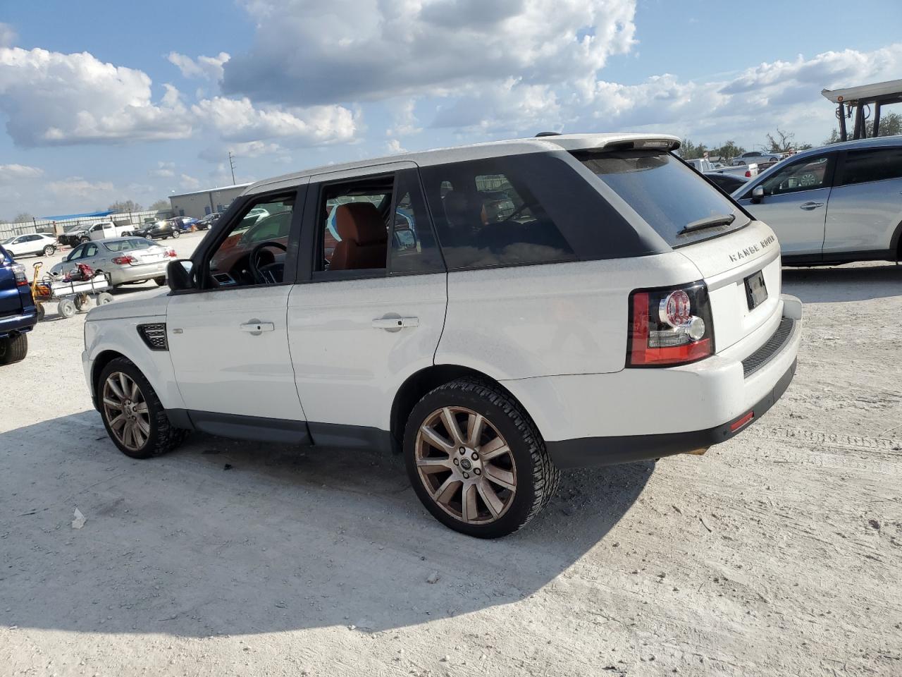 2013 Land Rover Range Rover VIN SALSK2D41DA784225 Copart auction photo, water/flood damage thumbnail 2
