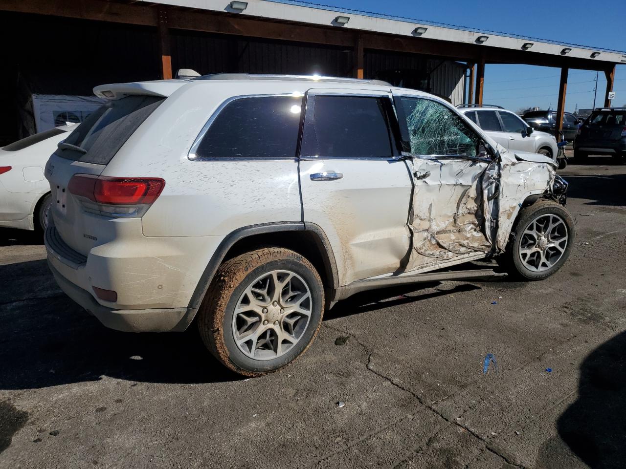 2020 Jeep Grand Cherokee VIN 1C4RJFBG0LC328331 Copart auction photo, side / front end damage thumbnail 3