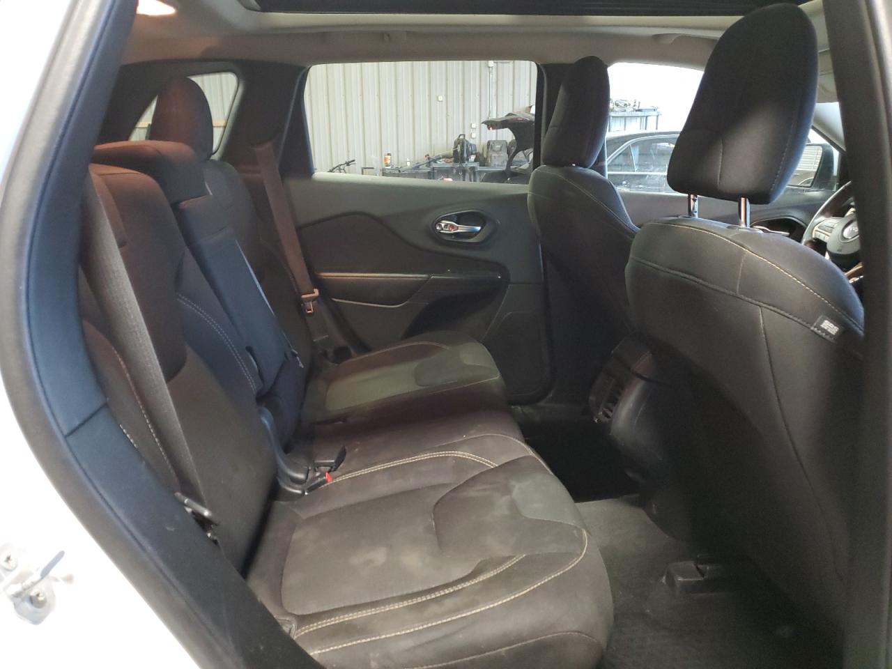 2016 Jeep Grand Cherokee VIN 1C4PJMCS2GW118302 Copart auction photo, front end damage thumbnail 12