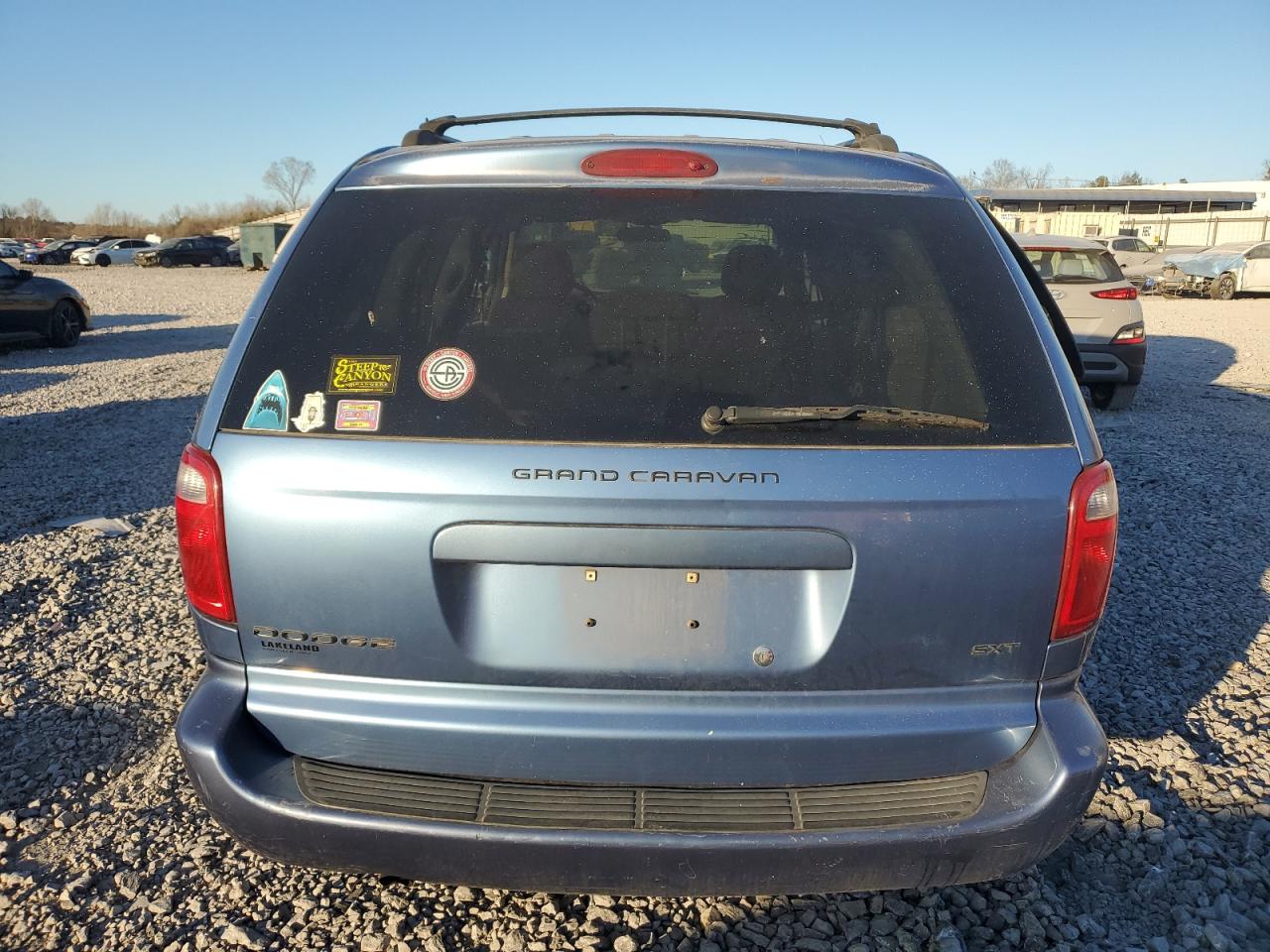 2007 Dodge Caravan VIN 2D4GP44L37R203909 Copart auction photo, rear end / side damage thumbnail 6