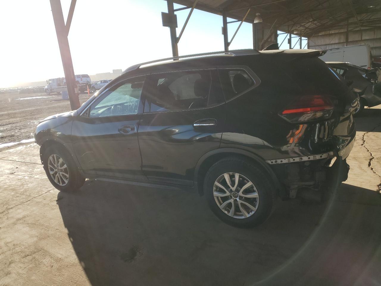 2017 Nissan Rogue VIN JN8AT2MT4HW383935 Copart auction photo, front end / rear end damage thumbnail 2