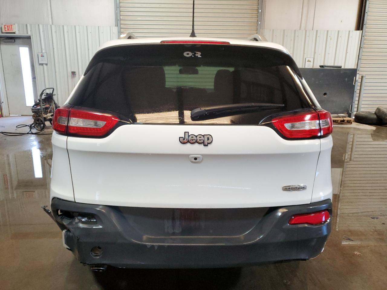 2017 Jeep Grand Cherokee VIN 1C4PJLCB4HW586866 Copart auction photo, all over damage thumbnail 6