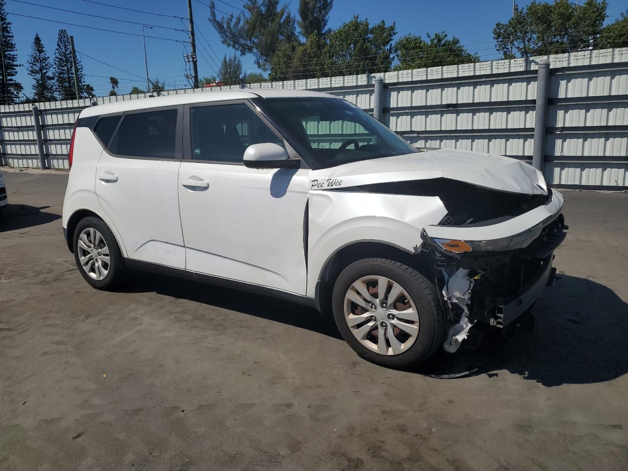 2020 KIA Soul VIN KNDJ23AUXL7704297 Copart auction photo, front end / partial repair damage thumbnail 4