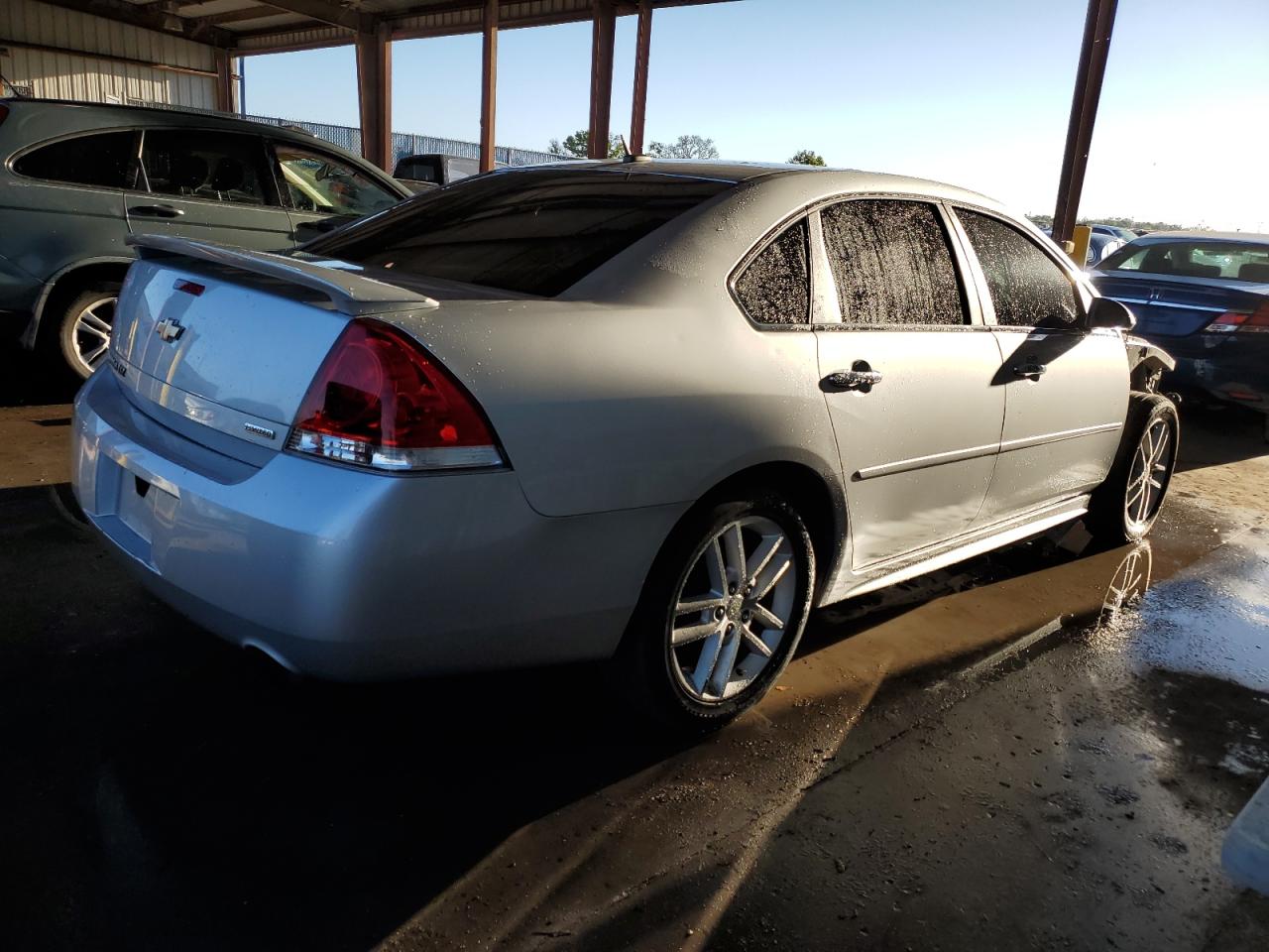 2014 Chevrolet Impala VIN 2G1WC5E32E1166462 Copart auction photo, front end / side damage thumbnail 3