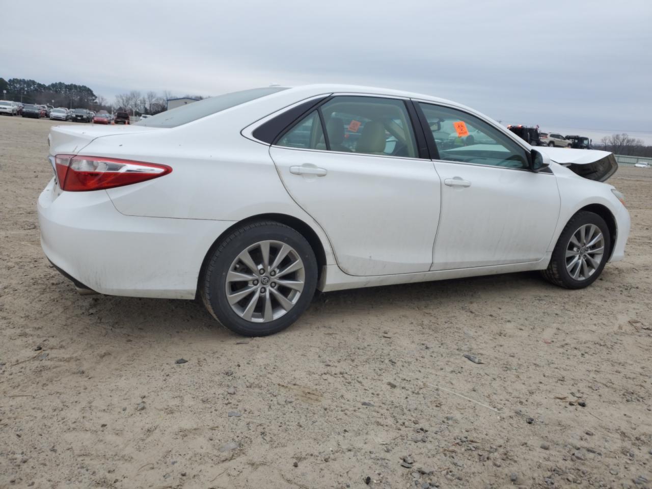 2015 Toyota Camry VIN 4T1BF1FK5FU912299 Copart auction photo, front end / minor dent/scratches damage thumbnail 3