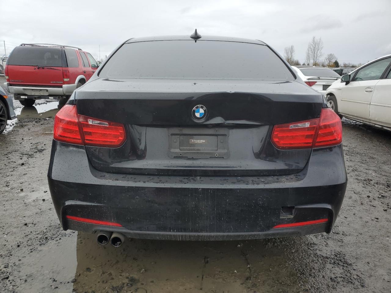 2015 BMW 3er VIN WBA3C1C51FP853666 Copart auction photo, rear end / mechanical damage thumbnail 6