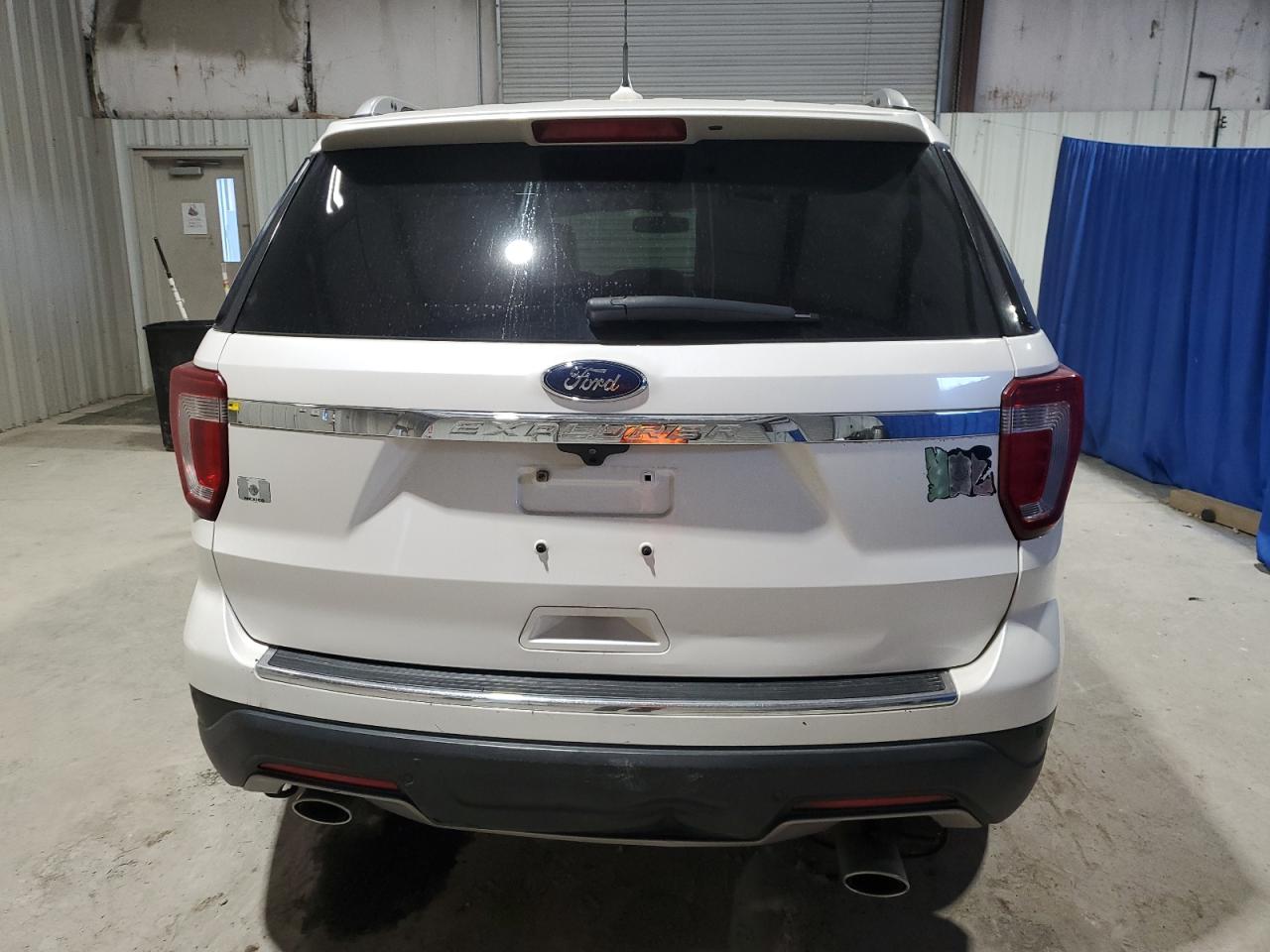 2018 Ford Explorer VIN 1FM5K8D81JGC30259 Copart auction photo, all over damage thumbnail 6
