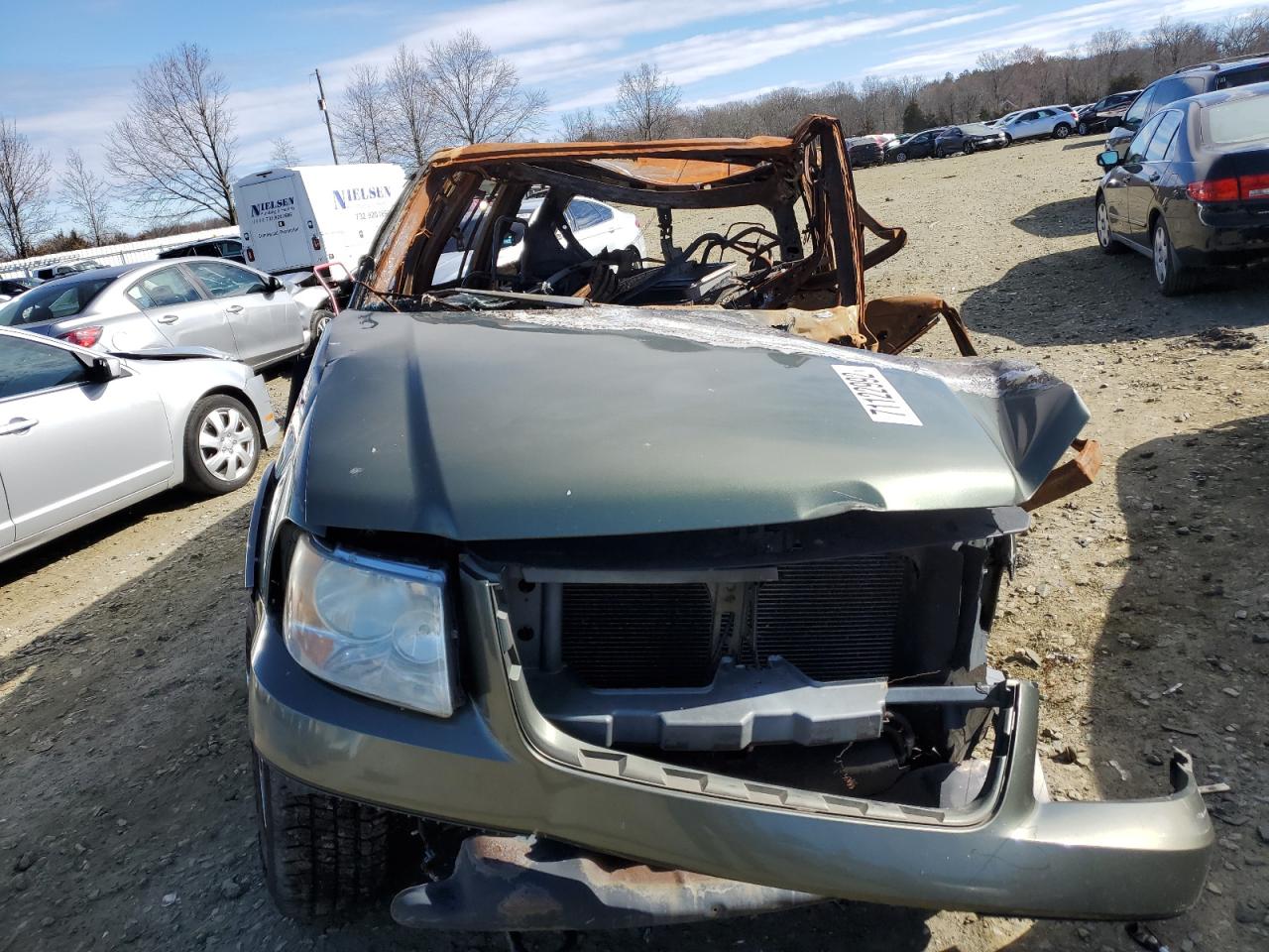 2004 Ford Expedition VIN 1FMFU18L44LA34283 Copart auction photo, burn damage thumbnail 5