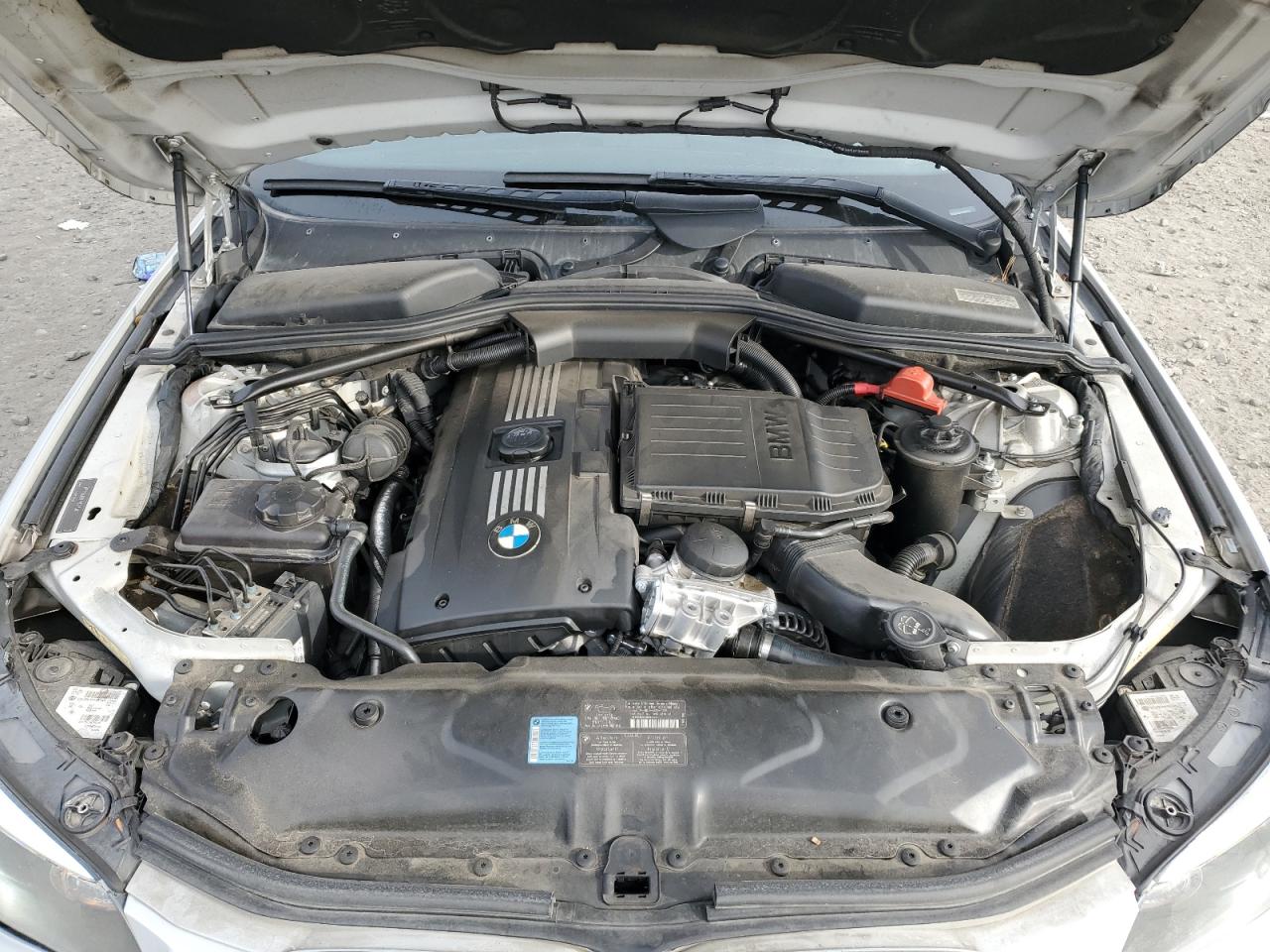 2010 BMW 5er VIN WBANV9C54AC390472 Copart auction photo, side damage thumbnail 11
