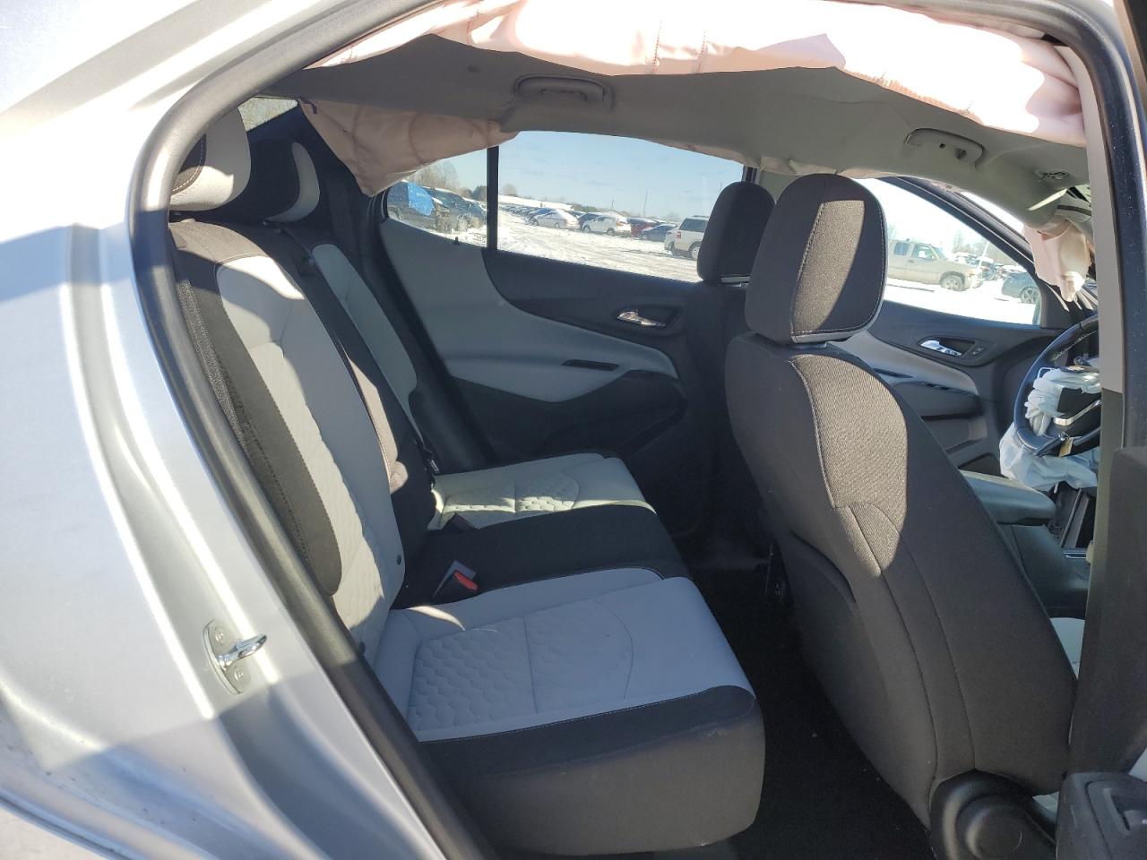 2021 Chevrolet Equinox VIN 2GNAXTEV9M6105050 Copart auction photo, front end / minor dent/scratches damage thumbnail 11