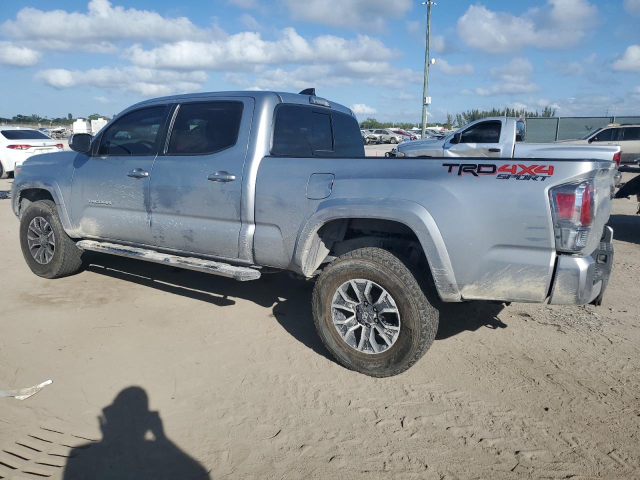 2021 Toyota Tacoma VIN 3TMDZ5BNXMM110246 Copart auction photo, front end damage thumbnail 2