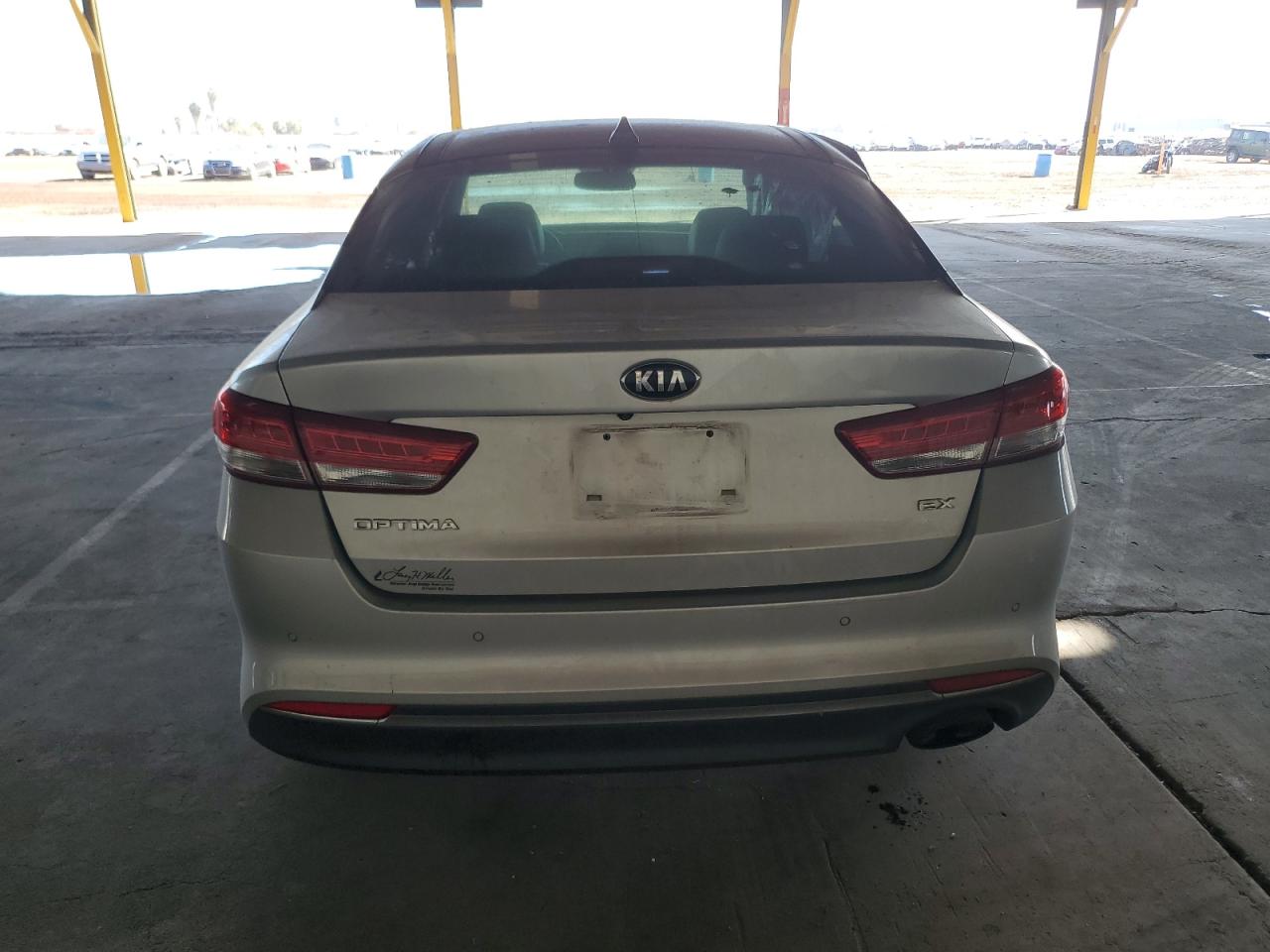 2017 KIA Optima VIN 5XXGU4L39HG150988 Copart auction photo, front end / side damage thumbnail 6