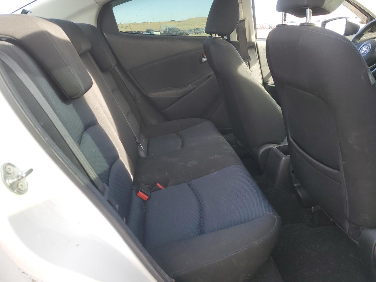 2017 Toyota Yaris VIN 3MYDLBYV3HY153334 Copart auction photo, rear end damage thumbnail 10