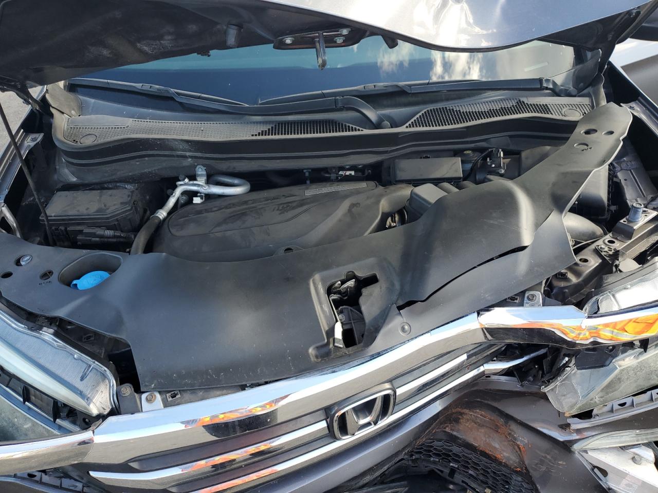 2018 Honda Pilot VIN 5FNYF5H50JB022713 Copart auction photo, front end damage thumbnail 12