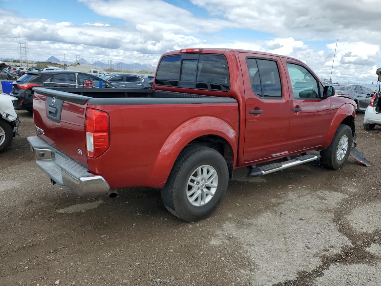 2014 Nissan Navara (Frontier) VIN 1N6AD0ER3EN755781 Copart auction photo, front end / mechanical damage thumbnail 3
