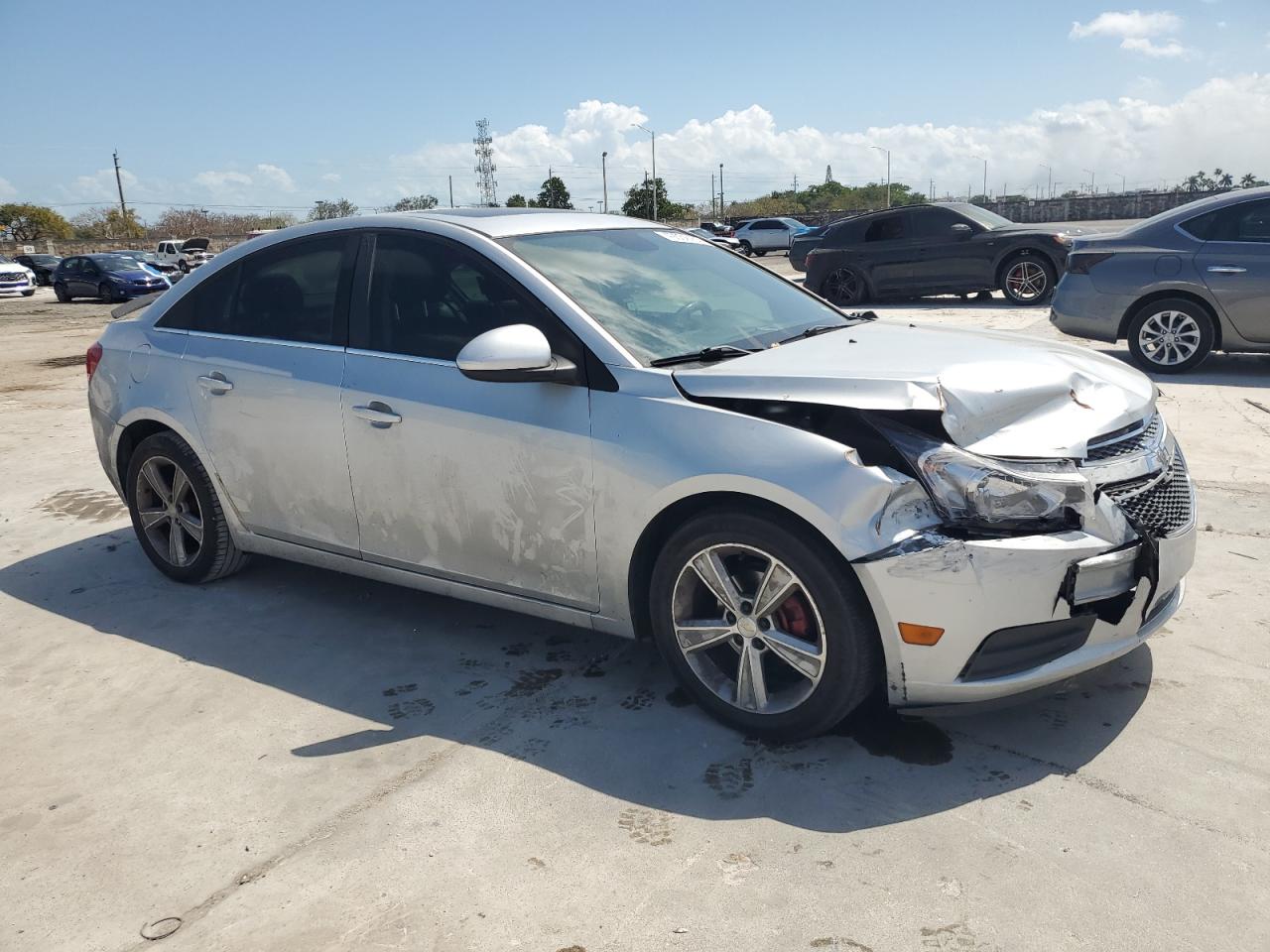2014 Chevrolet Cruze VIN 1G1PE5SB4E7121701 Copart auction photo, front end damage thumbnail 4