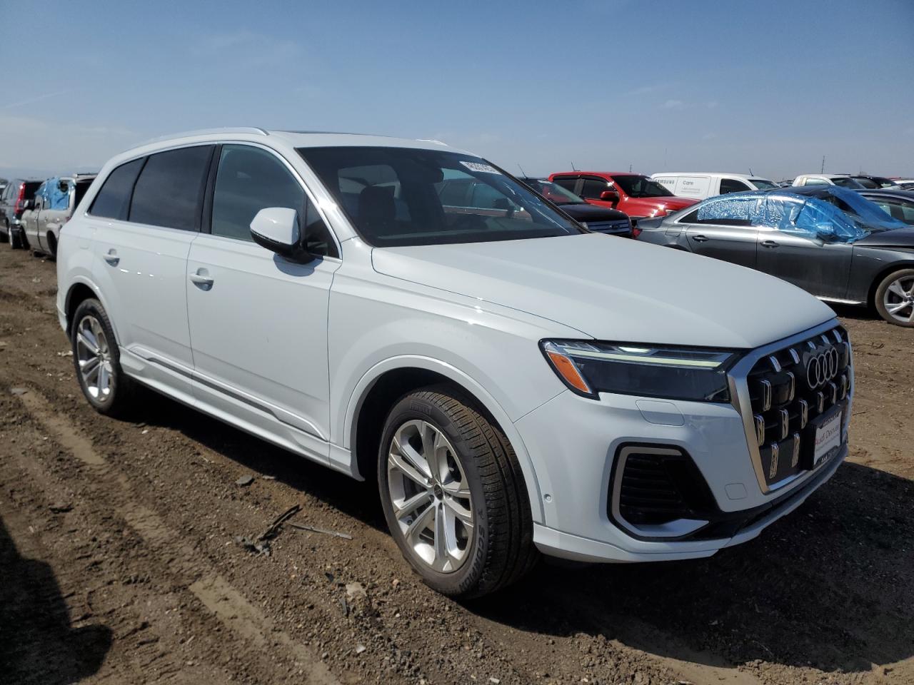 2025 Audi Q7 VIN WA1LVBF75SD008924 Copart auction photo, side / front end damage thumbnail 4