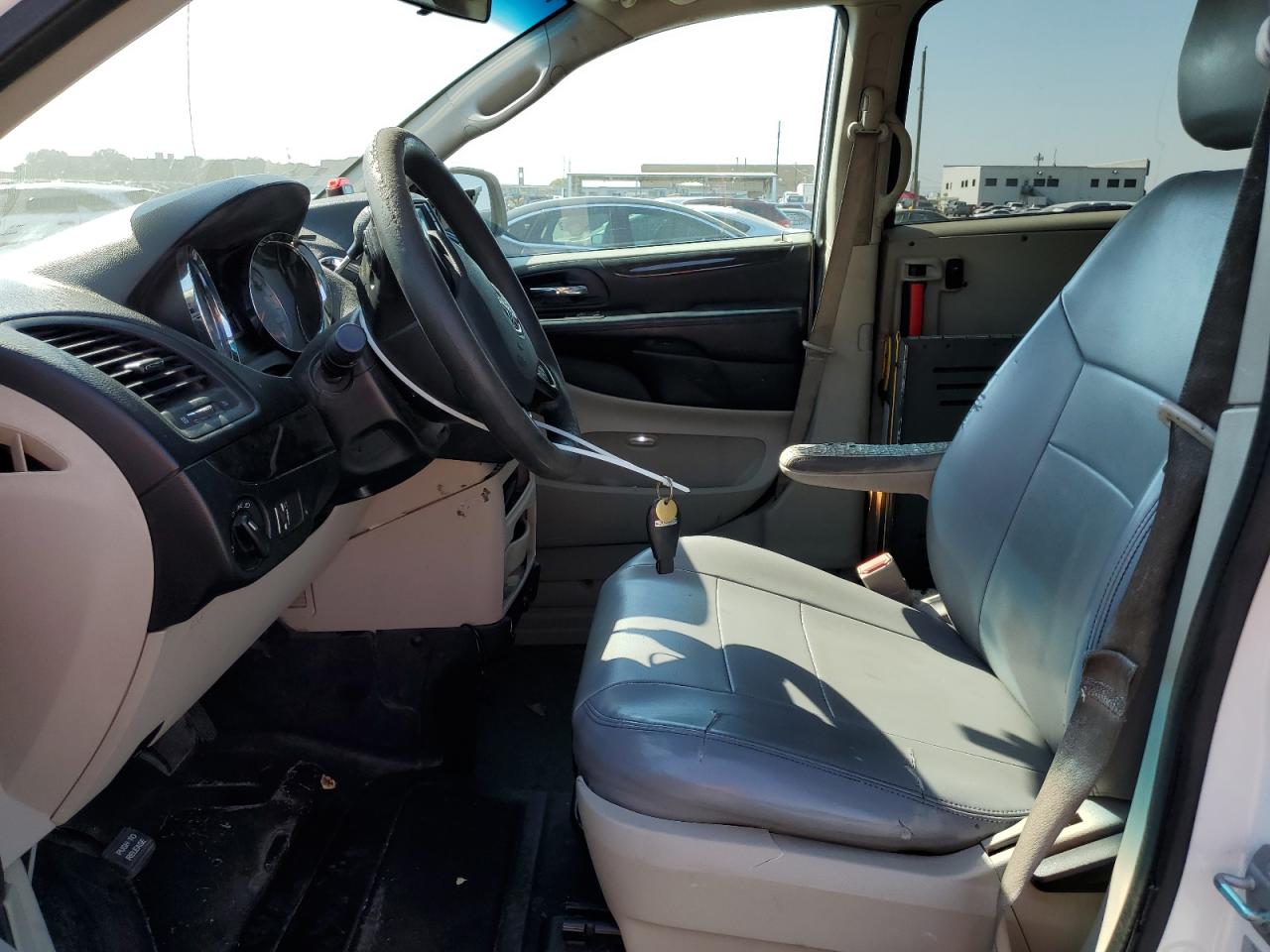 2017 Dodge Caravan VIN 2C4RDGBG7HR802321 Copart auction photo, minor dent/scratches damage thumbnail 7