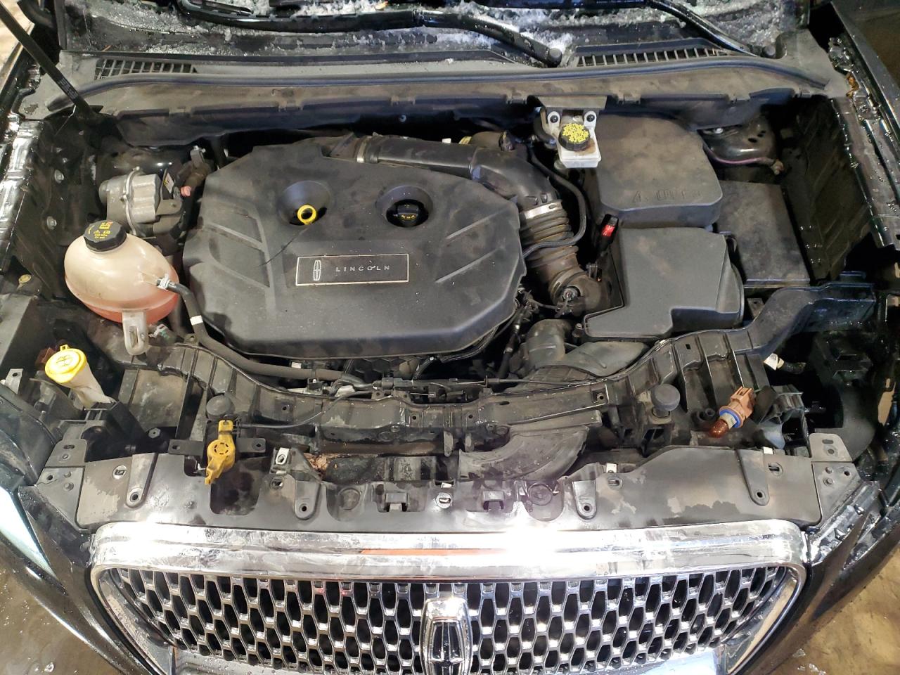 2019 Lincoln MKZ VIN 5LMCJ1D96KUL47622 Copart auction photo, side / front end damage thumbnail 12