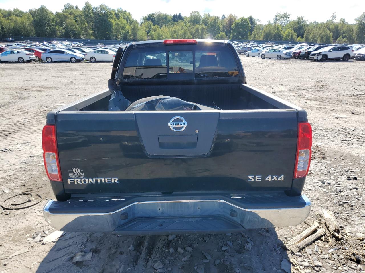 2008 Nissan Navara (Frontier) VIN 1N6AD06W48C436779 Copart auction photo, front end / side damage thumbnail 6