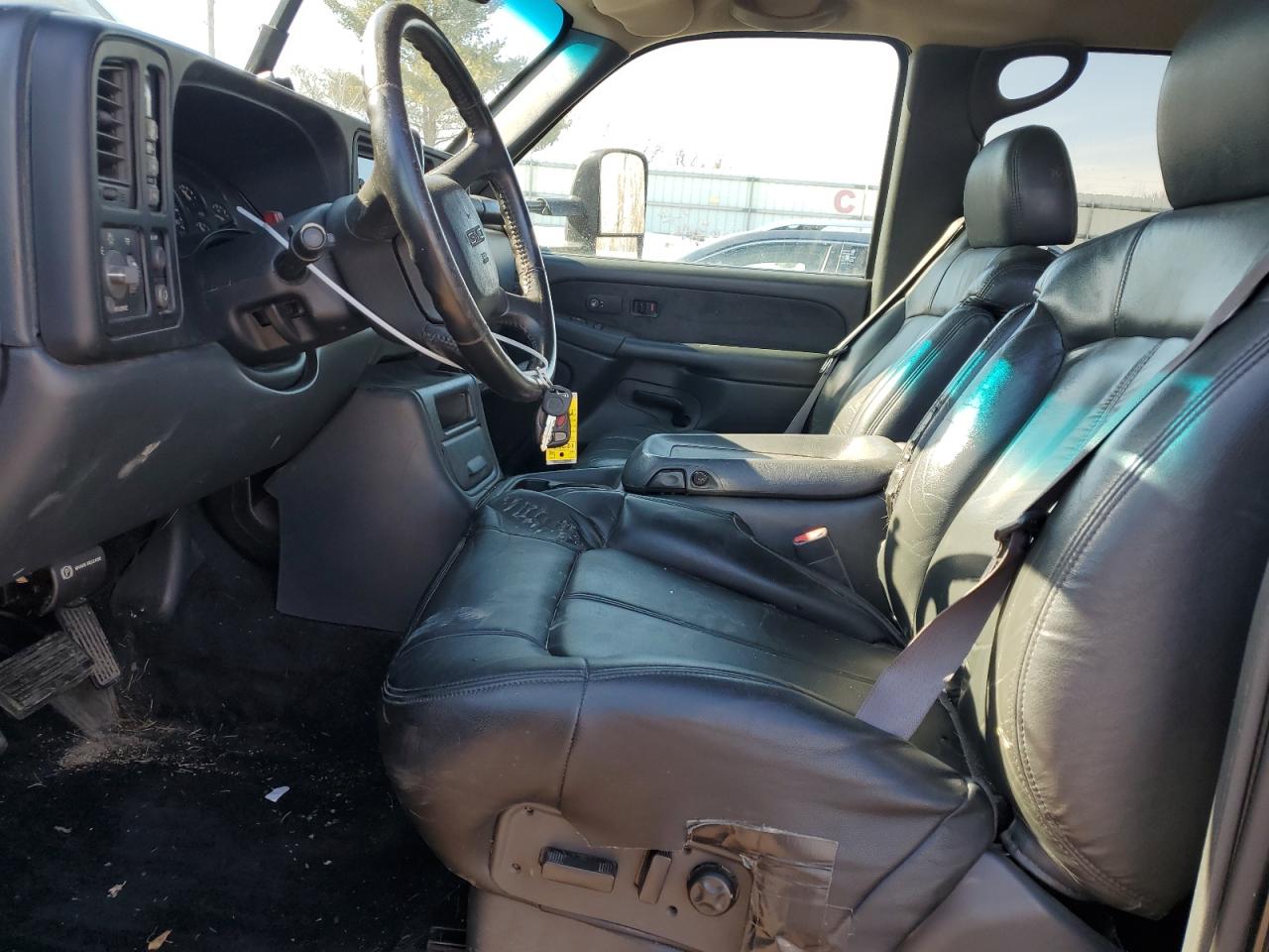 2002 GMC Sierra VIN 1GTHK23U52F138799 Copart auction photo, front end / side damage thumbnail 7