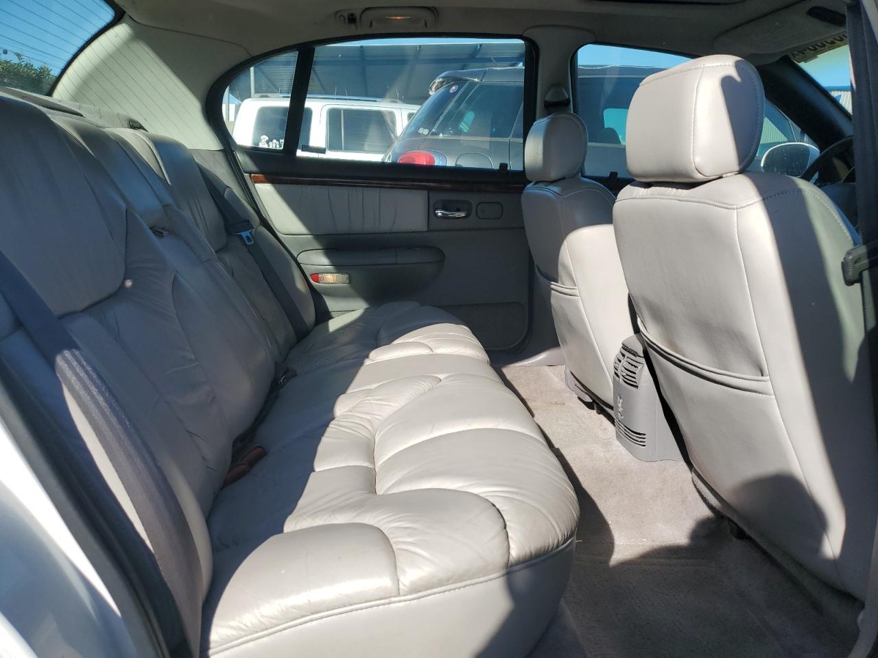 1994 Chrysler LHS VIN 2C3ED56F9RH225470 Copart auction photo, minor dent/scratches damage thumbnail 10