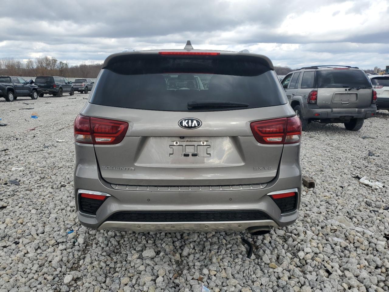 2019 KIA Sorento VIN 5XYPKDA58KG548822 Copart auction photo, front end damage thumbnail 6