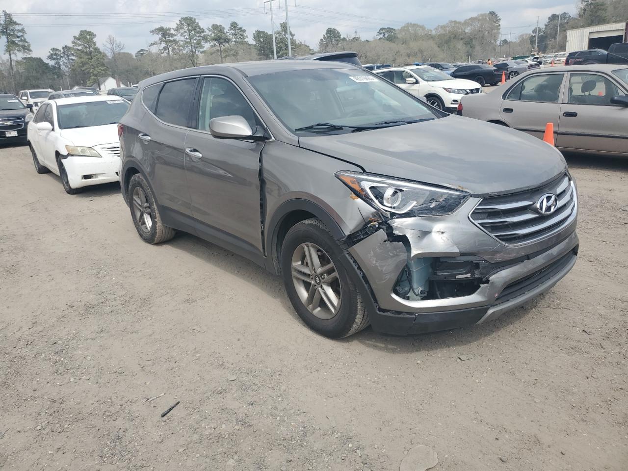 2018 Hyundai Santa Fe VIN 5NMZT3LB1JH086210 Copart auction photo, front end damage thumbnail 4