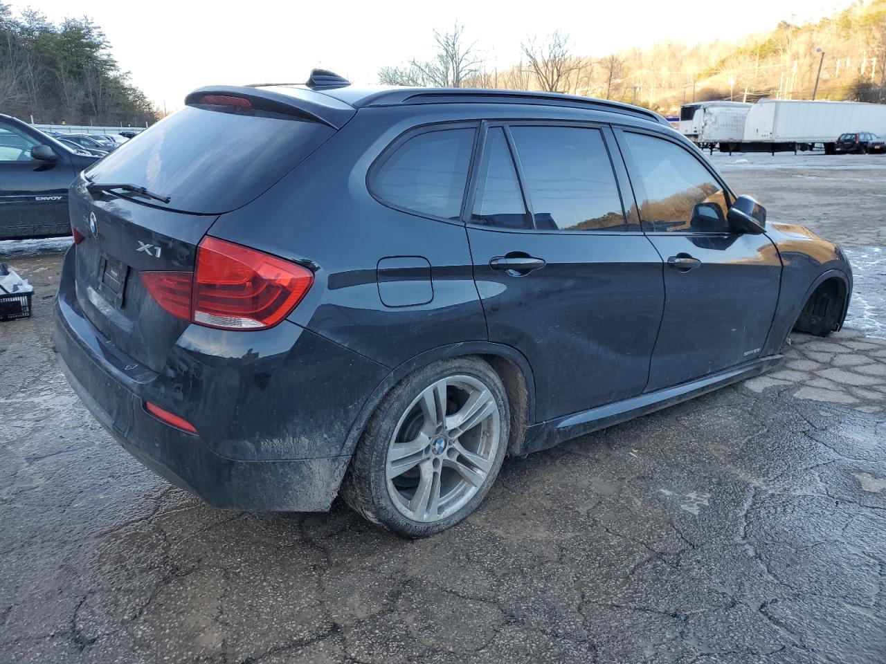 2013 BMW X1 VIN WBAVM1C50DVW45115 Copart auction photo, front end / side damage thumbnail 3