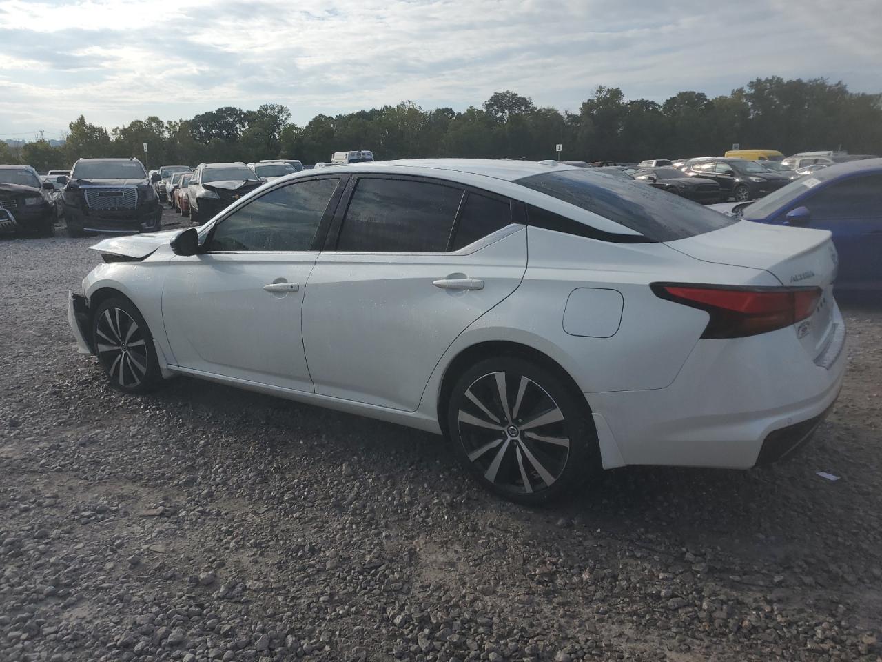 2021 Nissan Altima VIN 1N4BL4CW0MN354123 Copart auction photo, front end damage thumbnail 2